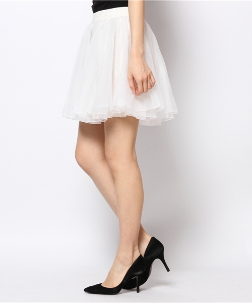 one after another NICE CLAUP(ワンアフターアナザーナイスクラップ)の「【ナイスクラップ】チュールスカート③(スカート・レディース・アイボリー・FREE)」の5枚目の写真