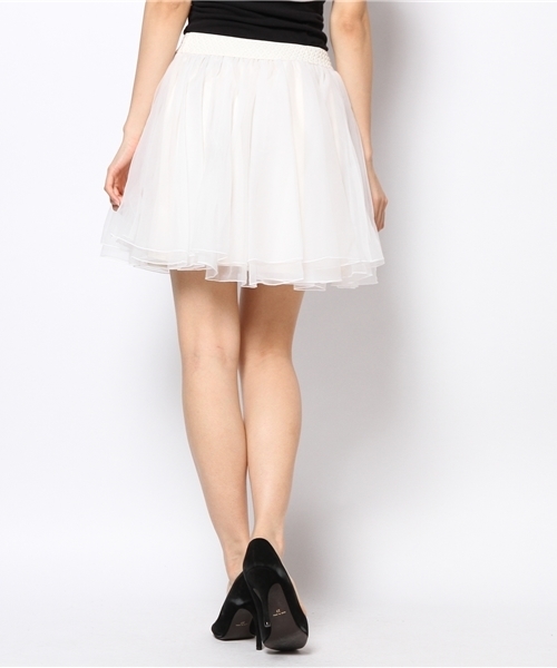 one after another NICE CLAUP(ワンアフターアナザーナイスクラップ)の「【ナイスクラップ】チュールスカート③(スカート・レディース・アイボリー・FREE)」の6枚目の写真