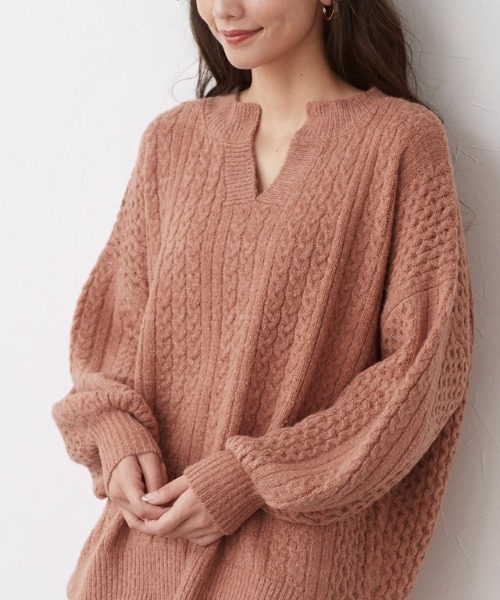 Pierrot（ピエロ）の「キーネックケーブルニット（ニット/セーター・レディース・ブラック/ベージュ/アイボリー/ブラウン系その他/ブラウン/オレンジ系その他/グレイッシュベージュ・M/L）」の7枚目の写真