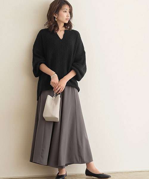 Pierrot（ピエロ）の「キーネックケーブルニット（ニット/セーター・レディース・ブラック/ベージュ/アイボリー/ブラウン系その他/ブラウン/オレンジ系その他/グレイッシュベージュ・M/L）」の14枚目の写真