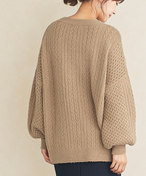 Pierrot（ピエロ）の「キーネックケーブルニット（ニット/セーター・レディース・ブラック/ベージュ/アイボリー/ブラウン系その他/ブラウン/オレンジ系その他/グレイッシュベージュ・M/L）」の17枚目の写真