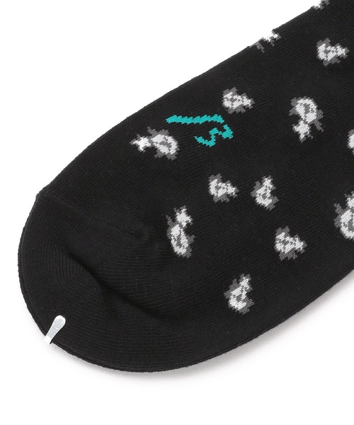 β MEN（ベータメン）の「バンダナ柄クルーソックス（ソックス/靴下・メンズ・ネイビー/ブラック/レッド・25-27CM）」の4枚目の写真