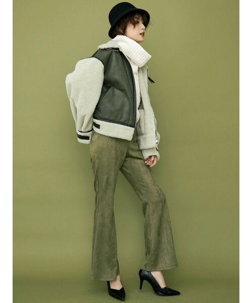 GYDA（ジェイダ）の「Vカットパンプス（パンプス・レディース・ブラック・SMALL/MEDIUM/LARGE）」の13枚目の写真