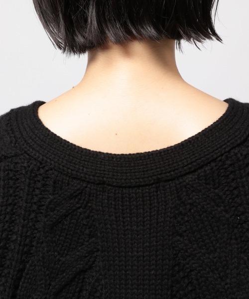 PAGEBOY（ページボーイ）の「ケーブルボリュームカーディガン (ローゲージニット/ボリューム袖)（カーディガン/ボレロ・レディース・ブラック/オフホワイト/ライム/グレイッシュベージュ・FREE）」の13枚目の写真