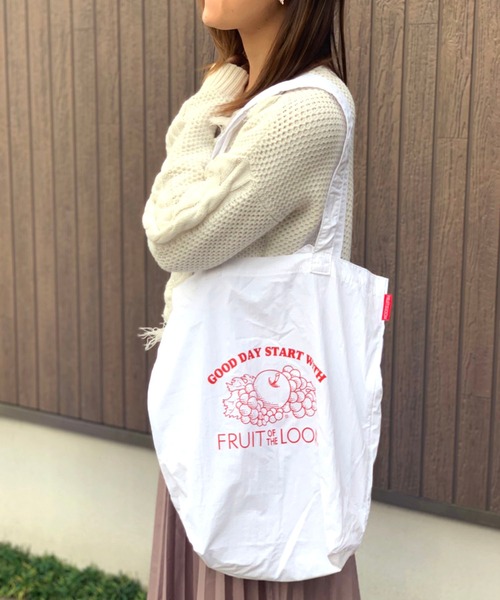 FRUIT OF THE LOOM（フルーツオブザルーム）の「【FRUIT OF THE LOOM】MONO COLOR TOTE BAG/トートバッグ Mサイズ（トートバッグ・レディース・グリーン/イエロー/レッド/ブルー・FREE）」の4枚目の写真