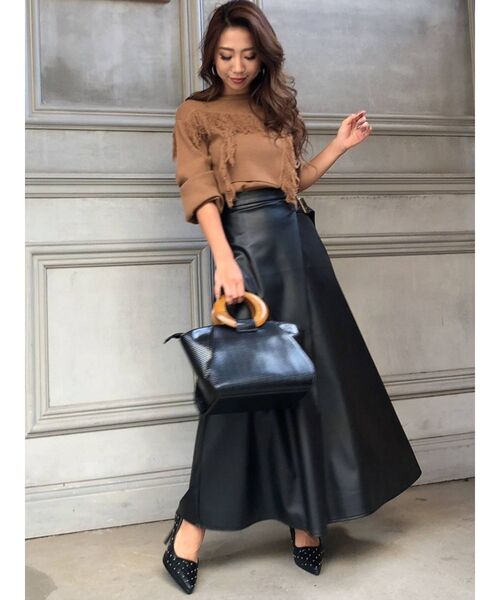 RESEXXY（リゼクシー）の「フリンジニットトップス（ニット/セーター・レディース・ブラック/オフホワイト/キャメル・FREE）」の11枚目の写真