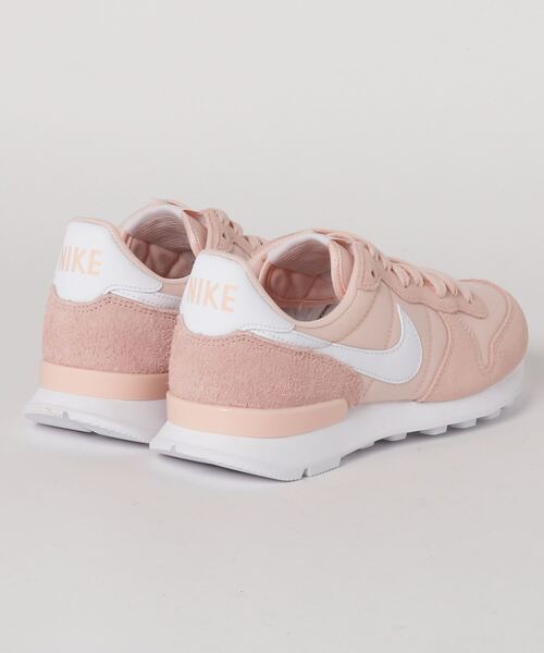 NIKE（ナイキ）の「NIKE/ナイキ ウィメンズ インターナショナリスト（スニーカー・レディース・ピンク・23cm/23.5cm/24cm/24.5cm/22.5cm/22cm/25cm/25.5cm）」の2枚目の写真