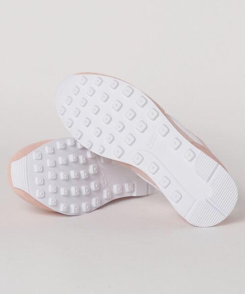 NIKE（ナイキ）の「NIKE/ナイキ ウィメンズ インターナショナリスト（スニーカー・レディース・ピンク・23cm/23.5cm/24cm/24.5cm/22.5cm/22cm/25cm/25.5cm）」の3枚目の写真