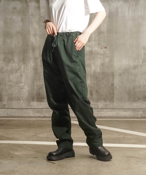 Dickies(ディッキーズ)の「【DICKIES/ディッキーズ】ツイルイージーパンツ 0410-7711 ビッグシルエット ジョガーパンツ テーパードシルエット ウエストゴム仕様 タック入り(その他パンツ・メンズ・チャコールグレー/ブラック/ベージュ/カーキ/グリーン/スミクロ/オリーブ/グレー/ダークベージュ・MEDIUM/LARGE/X-LARGE)」の12枚目の写真