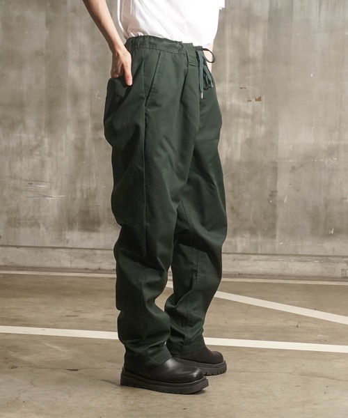 Dickies(ディッキーズ)の「【DICKIES/ディッキーズ】ツイルイージーパンツ 0410-7711 ビッグシルエット ジョガーパンツ テーパードシルエット ウエストゴム仕様 タック入り(その他パンツ・メンズ・チャコールグレー/ブラック/ベージュ/カーキ/グリーン/スミクロ/オリーブ/グレー/ダークベージュ・MEDIUM/LARGE/X-LARGE)」の13枚目の写真