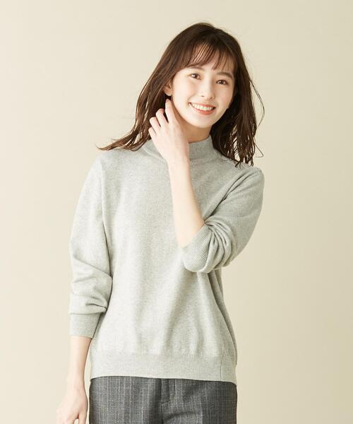 J.PRESS（ジェイプレス）の「【WEB限定色あり】【洗える】ラメニット ハイネック（ニット/セーター・レディース・ライトグレー系/ダークブラウン系/ベージュ系/サックスブルー系・T15/T13）」の3枚目の写真