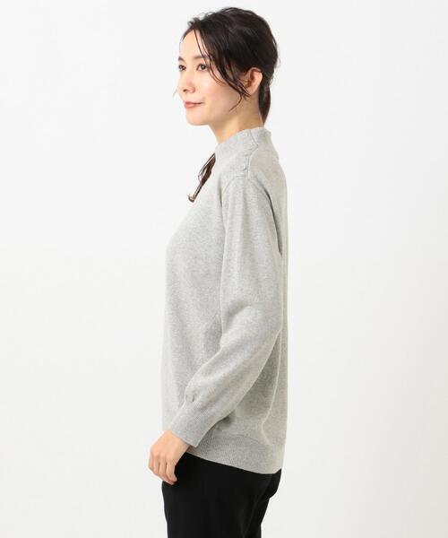 J.PRESS（ジェイプレス）の「【WEB限定色あり】【洗える】ラメニット ハイネック（ニット/セーター・レディース・ライトグレー系/ダークブラウン系/ベージュ系/サックスブルー系・T15/T13）」の16枚目の写真