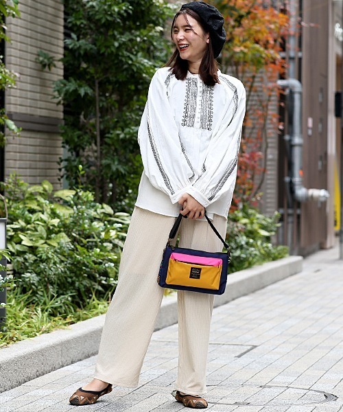 チチカカ（チチカカ）の「コットン刺繍レースベレー（ハンチング/ベレー帽・レディース・ホワイト/ブラック/ライトベージュ・FREE）」の9枚目の写真