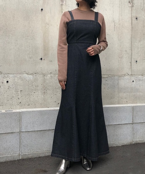 &g'aime（アンジェム）の「【&g'aime】マーメイドシルエットデニムキャミワンピース（ワンピース・レディース・ブラック/ブルー・FREE）」の4枚目の写真