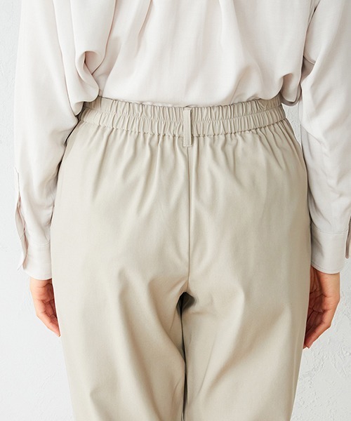 COMME CA MODELS(コムサモデルズ)の「テーパードパンツ(その他パンツ・レディース・ブラック/ネイビー/グレー・SMALL/MEDIUM/LARGE/X-LARGE/X-SMALL)」の4枚目の写真