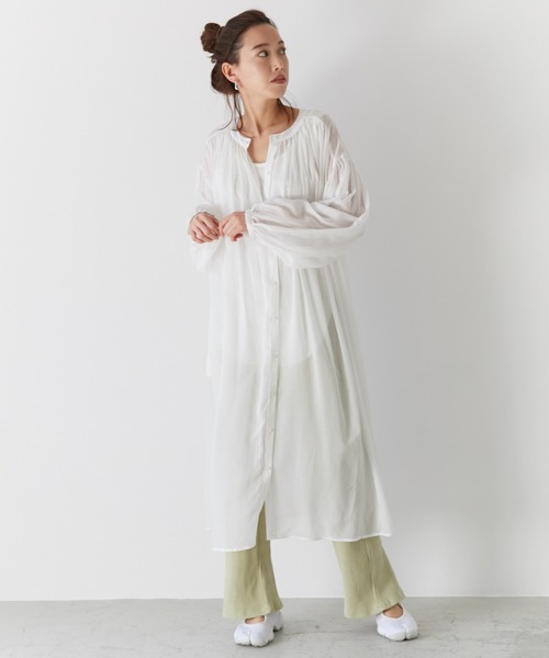 AZUL ENCANTO（アズールエンカント）の「２WAYボリュームギャザーシャツワンピース（シャツワンピース・レディース・オフホワイト/イエロー・FREE）」の9枚目の写真