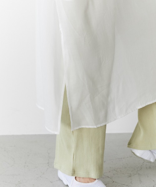 AZUL ENCANTO（アズールエンカント）の「２WAYボリュームギャザーシャツワンピース（シャツワンピース・レディース・オフホワイト/イエロー・FREE）」の13枚目の写真