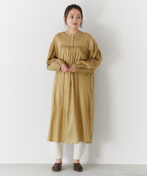 AZUL ENCANTO（アズールエンカント）の「２WAYボリュームギャザーシャツワンピース（シャツワンピース・レディース・オフホワイト/イエロー・FREE）」の5枚目の写真