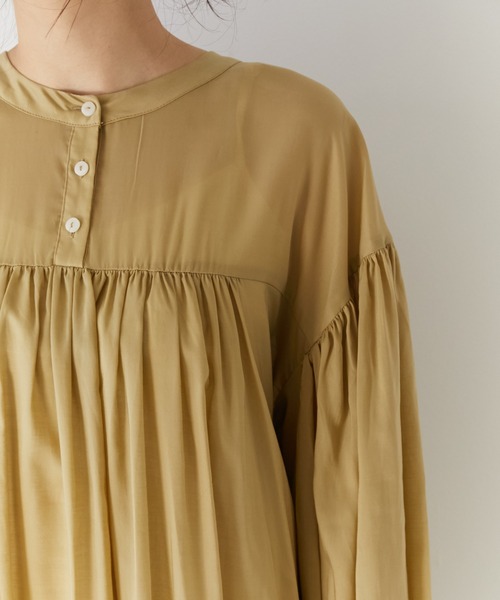 AZUL ENCANTO（アズールエンカント）の「２WAYボリュームギャザーシャツワンピース（シャツワンピース・レディース・オフホワイト/イエロー・FREE）」の14枚目の写真