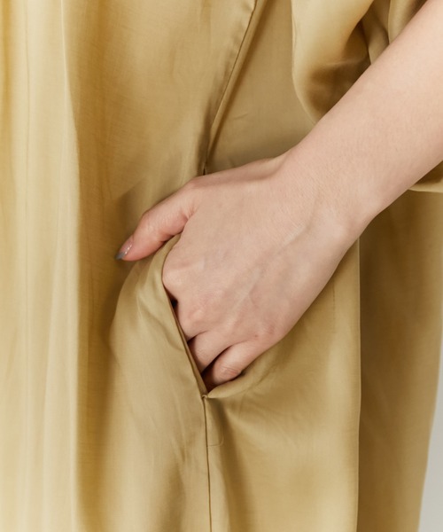 AZUL ENCANTO（アズールエンカント）の「２WAYボリュームギャザーシャツワンピース（シャツワンピース・レディース・オフホワイト/イエロー・FREE）」の11枚目の写真
