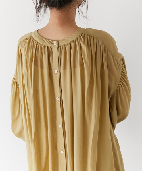 AZUL ENCANTO（アズールエンカント）の「２WAYボリュームギャザーシャツワンピース（シャツワンピース・レディース・オフホワイト/イエロー・FREE）」の8枚目の写真