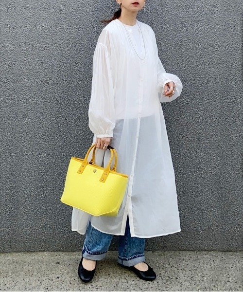 AZUL ENCANTO（アズールエンカント）の「２WAYボリュームギャザーシャツワンピース（シャツワンピース・レディース・オフホワイト/イエロー・FREE）」の21枚目の写真