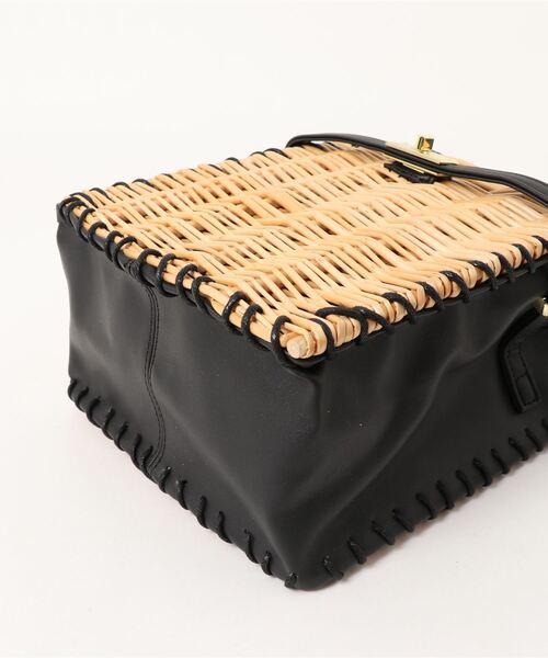 N.（N. Natural Beauty Basic）（エヌエヌナチュラルビューティーベーシック）の「◆コンビカゴショルダーバッグ（ショルダーバッグ・レディース・ブラック/ライトカーキ・ﾌﾘ-）」の10枚目の写真