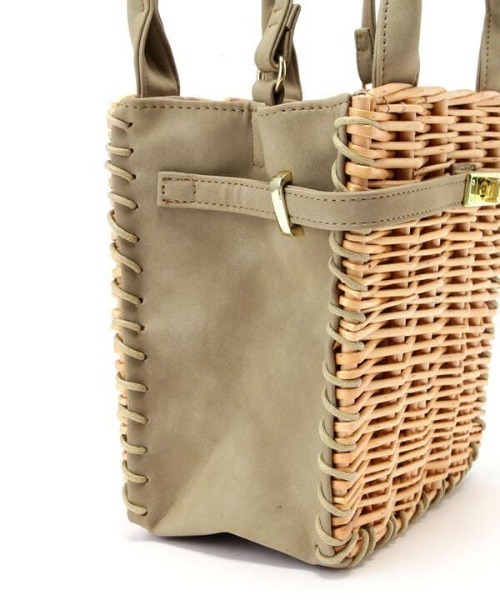 N.（N. Natural Beauty Basic）（エヌエヌナチュラルビューティーベーシック）の「◆コンビカゴショルダーバッグ（ショルダーバッグ・レディース・ブラック/ライトカーキ・ﾌﾘ-）」の17枚目の写真