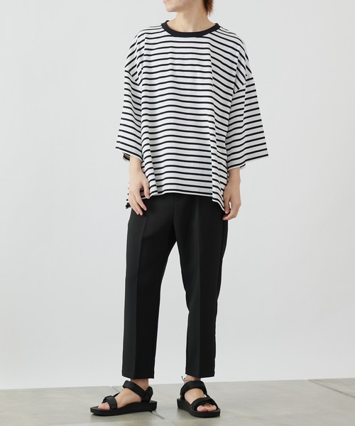 COLONY 2139（コロニートゥーワンスリーナイン）の「ボーダー5分袖SUPER BIG T/スーパービッグTシャツ(ユニセックス可)/ビッグシルエットボーダーT（Tシャツ/カットソー・メンズ・ホワイト/チャコールグレー・LARGE/MEDIUM）」の8枚目の写真