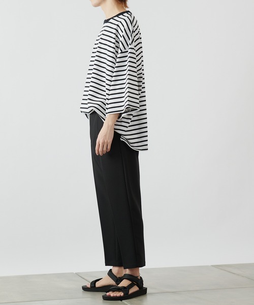 COLONY 2139（コロニートゥーワンスリーナイン）の「ボーダー5分袖SUPER BIG T/スーパービッグTシャツ(ユニセックス可)/ビッグシルエットボーダーT（Tシャツ/カットソー・メンズ・ホワイト/チャコールグレー・LARGE/MEDIUM）」の9枚目の写真