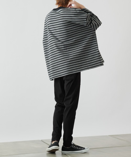 COLONY 2139（コロニートゥーワンスリーナイン）の「ボーダー5分袖SUPER BIG T/スーパービッグTシャツ(ユニセックス可)/ビッグシルエットボーダーT（Tシャツ/カットソー・メンズ・ホワイト/チャコールグレー・LARGE/MEDIUM）」の20枚目の写真