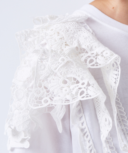 qualite(カリテ)の「【boussole×qualite】ショルダーレースTシャツ(オーバーサイズ)(Tシャツ/カットソー・レディース・ホワイト/ブラック・フリー)」の6枚目の写真