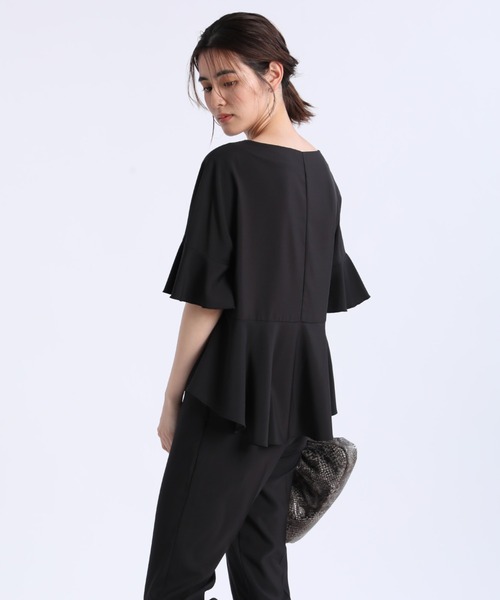 INED CLARO（イネドクラロ）の「【WEB限定】《INED CLARO》フレアスリーブブラウス（シャツ/ブラウス・レディース・サンドグレー/グリーン系その他/パープル/ホワイト/ブラック・9号/7号）」の3枚目の写真