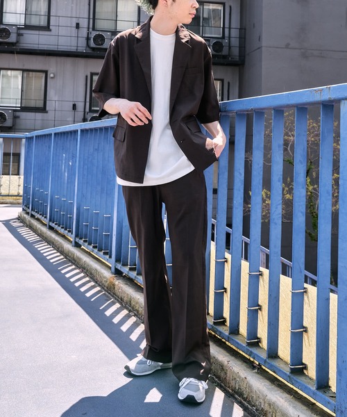 PUBLUX（パブリュクス）の「【PUBLUX/パブリュクス×ベルエポック】セットアップ ショートスリーブテーラードジャケット&センタープレスフレアスラックス（セットアップ・メンズ・ブラック/ブラウン/ブルー・SMALL/MEDIUM/LARGE）」の2枚目の写真