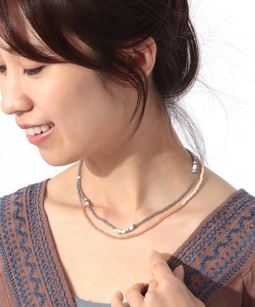 チチカカ（チチカカ）の「バイカラービーズ２連ネックレス（ネックレス・レディース・オレンジ/ピンク/グレー・FREE）」の2枚目の写真