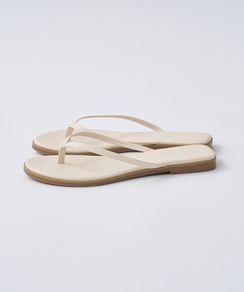 one after another NICE CLAUP（ワンアフターアナザーナイスクラップ）の「フェイクレザートングサンダル（サンダル・レディース・ブラック/アイボリー・SMALL/MEDIUM/LARGE）」の14枚目の写真