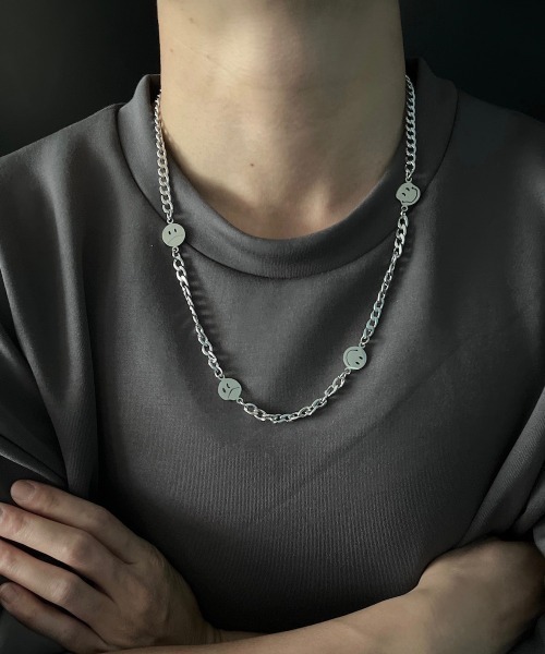 SILVER BULLET（シルバーバレット）の「『SBLT』ユニセックス 多デザインネックレス（ネックレス・レディース・その他9/その他20/その他5/その他2/その他6/その他16/その他12/その他26/その他30/その他32/A/B/C/D/その他3/その他14/E/その他22/その他8/P/その他7/その他24/その他11/S/その他25/Y/シルバー系その他4/Q/シルバー系その他7/ゴールド系その他・FREE）」の17枚目の写真