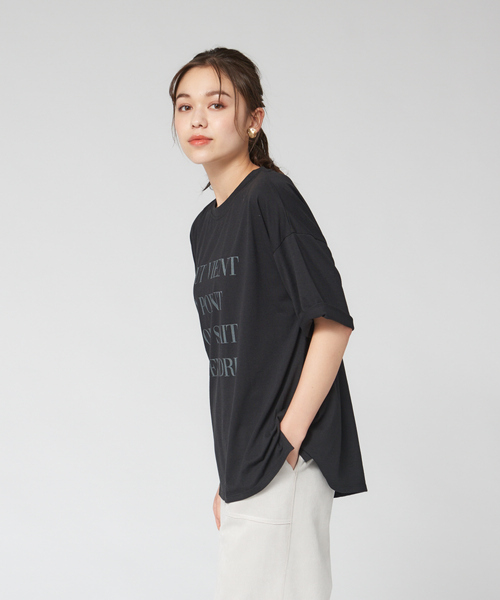 abahouse mavie（アバハウスマヴィ）の「【EC先行販売】ワイド5分袖ロゴTシャツ（Tシャツ/カットソー・レディース・ホワイト/ピンク/ベージュ/チャコールグレー/ボルドー/ホワイト系その他2/ブラック・フリー）」の15枚目の写真
