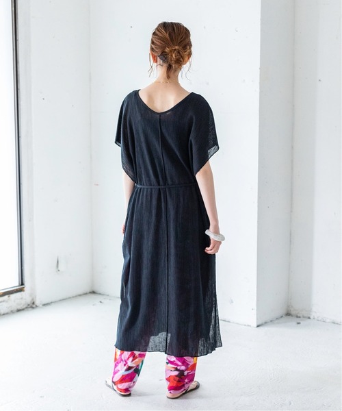 IENA LA BOUCLE(イエナラブークル)の「IENA LA BOUCLE コットンクレープ ロングプルオーバー◆(Tシャツ/カットソー・レディース・ブラック/ブルー・FREE)」の5枚目の写真