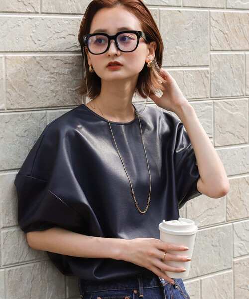 SENSE OF PLACE by URBAN RESEARCH（センスオブプレイスバイアーバンリサーチ）の「『WEB限定』フェイクレザーボリュームスリーブトップ（シャツ/ブラウス・レディース・ネイビー/ブラウン/アイボリー・ONE）」の20枚目の写真