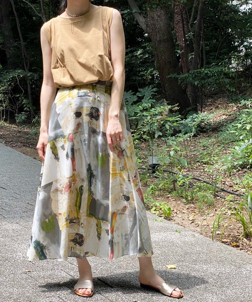 ottilie（オティーリエ）の「ペインティングフレアースカート（スカート・レディース・グレー・FREE）」の2枚目の写真
