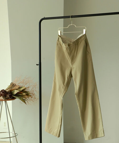 BEAMS LIGHTS（ビームスライツ）の「BEAMS LIGHTS / コットン チノパンツ（チノパンツ・メンズ・アイボリー/ベージュ系その他・1/2/0/4/3）」の2枚目の写真