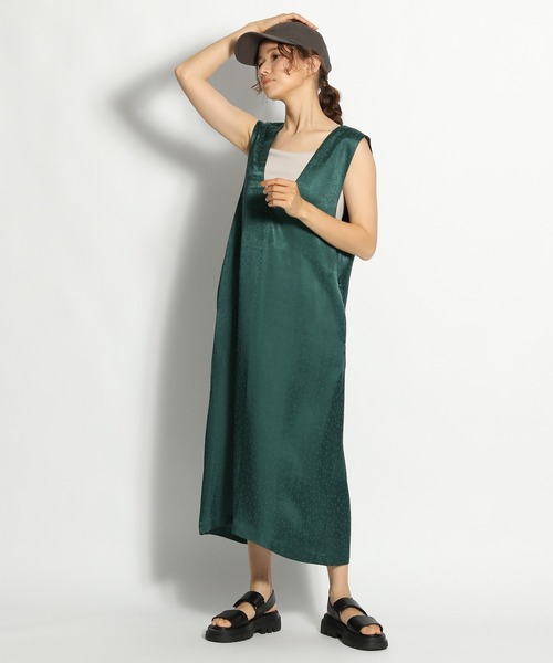 niko and...（ニコアンド）の「[MODE NORM CORE]テロテロスタージャカードマキシジャンスカ（ジャンパースカート・レディース・ブラック/グリーン/ダークブルー・MEDIUM/LARGE）」の9枚目の写真