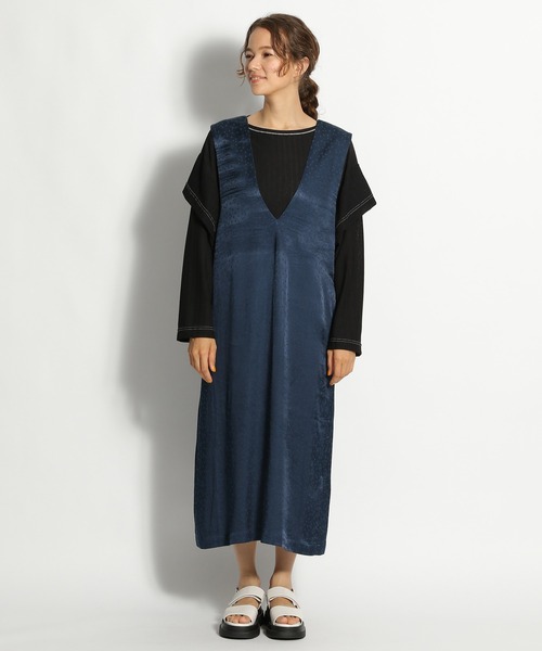 niko and...（ニコアンド）の「[MODE NORM CORE]テロテロスタージャカードマキシジャンスカ（ジャンパースカート・レディース・ブラック/グリーン/ダークブルー・MEDIUM/LARGE）」の13枚目の写真