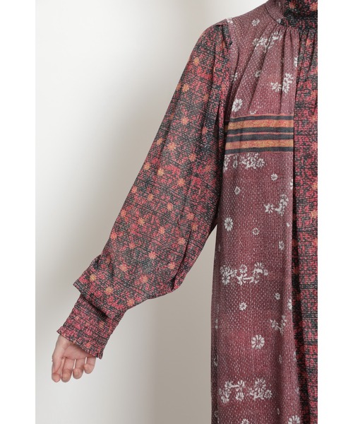 ROSE BUD(ローズバッド)の「キルトプリントワンピース(ワンピース・レディース・ブラック/レッド・ONE SIZE)」の6枚目の写真