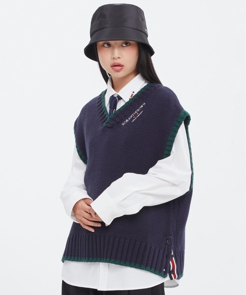 ROMANTIC CROWN(ロマンティッククラウン)の「【ROMANTIC CROWN】SIDE BUTTON VEST / ロマンティッククラウン サイドボタン プレッピー ベスト(ベスト・メンズ・ネイビー/オートミール・SMALL/MEDIUM/LARGE)」の3枚目の写真