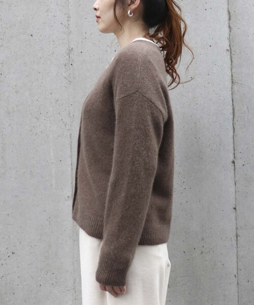 ONIGIRI（オニギリ）の「ラクーン混　ニットカーディガン（カーディガン/ボレロ・レディース・ベージュ/ブラウン/ターコイズブルー・FREE）」の18枚目の写真