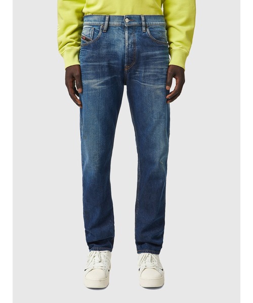 Fw21 Diesel ディーゼル のデニムパンツ Fw21 メンズ テーパード デニムパンツ i サステナブル Aa96 を購入できます Diesel テーパード Diesel ディーゼル のファッション サステナブル デニムパンツ 特価販売チラシ の