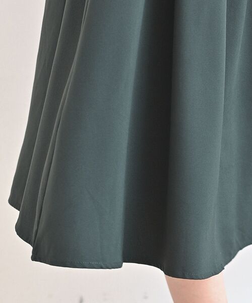 rps（アールピーエス）の「ベルト付きクレリックシャツワンピース（ワンピース・レディース・チャコールグレー/ブラック/ダークグリーン/ピンク/モカ/ブラック系その他2/ボルドー・M/フリー）」の22枚目の写真