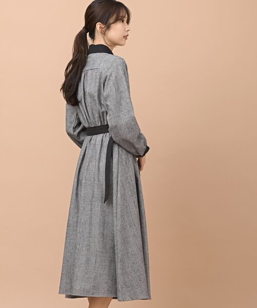 rps（アールピーエス）の「ベルト付きクレリックシャツワンピース（ワンピース・レディース・チャコールグレー/ブラック/ダークグリーン/ピンク/モカ/ブラック系その他2/ボルドー・M/フリー）」の19枚目の写真